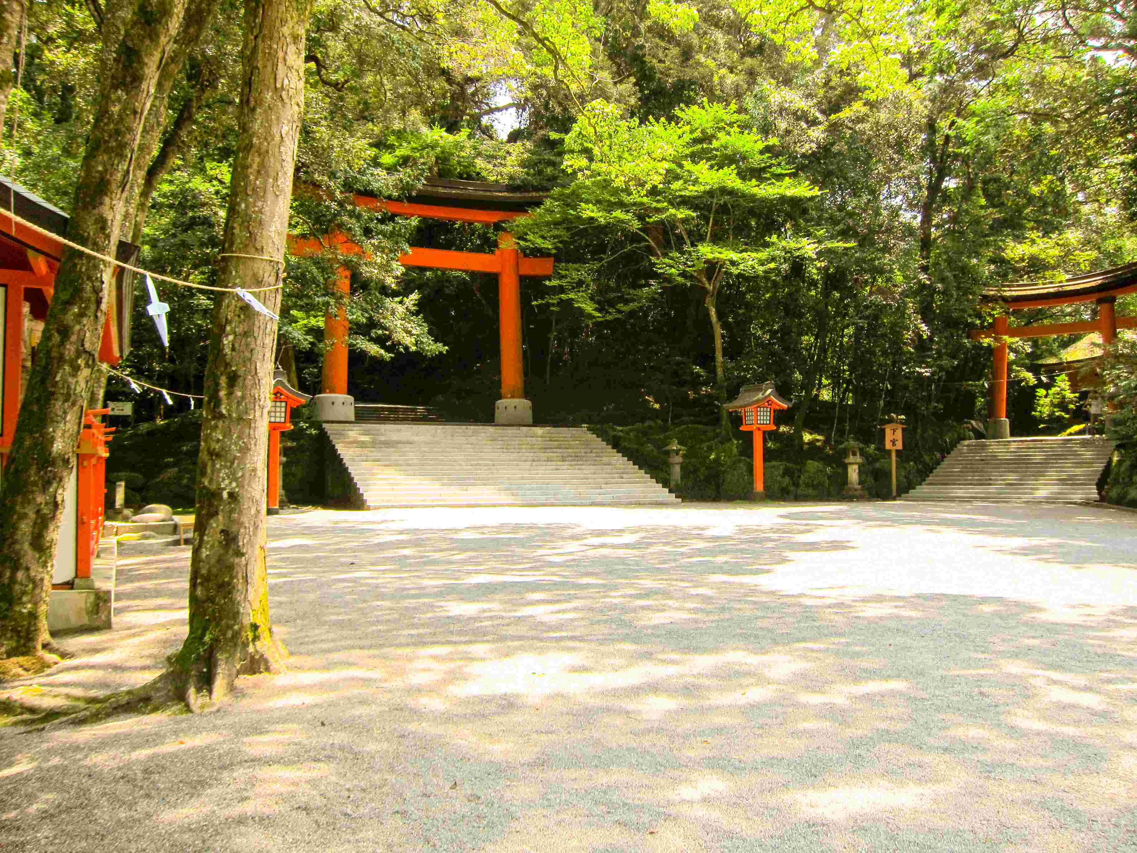 Photogenic scenery within Usa Jingū shrine complex