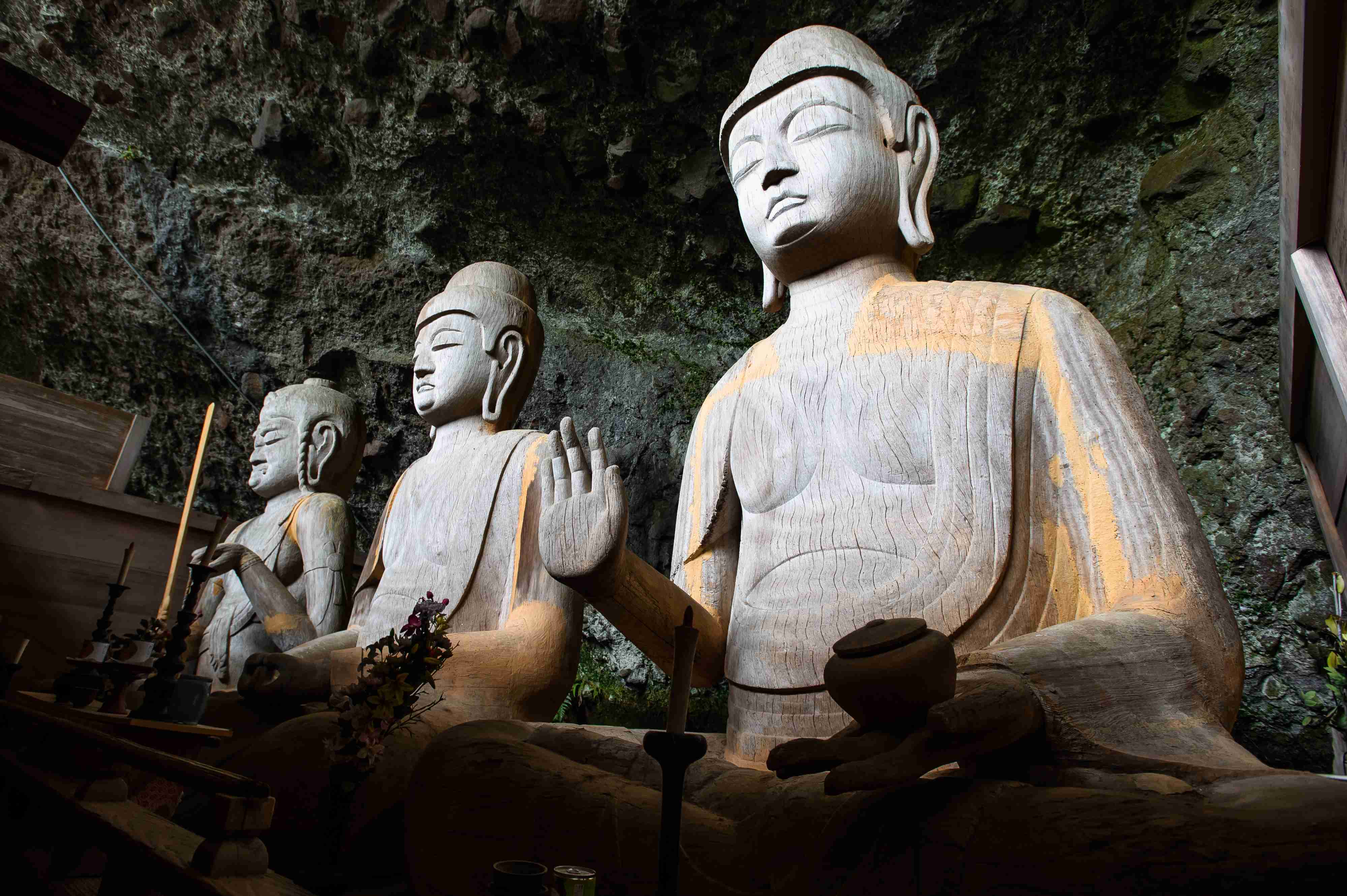 The Buddha statues of Ryūganji Temple