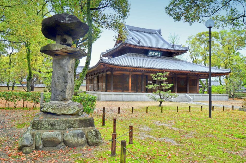 Shofukuji Buddhist sanctum