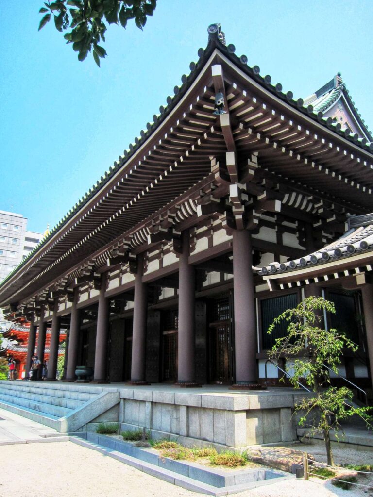 Main hall Tochoji