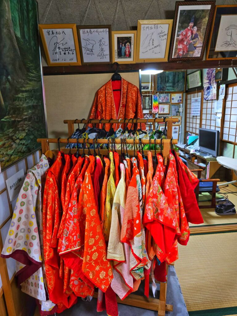 Dressing up at Daimonzaka