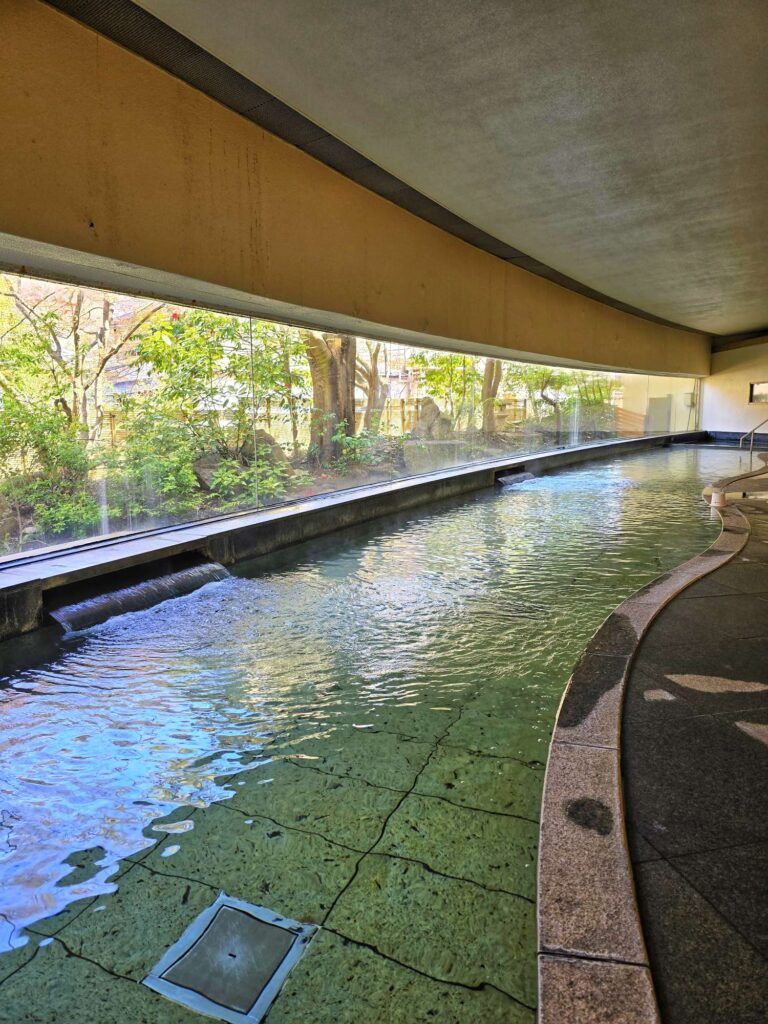Marumine Kanko Hotel public onsen